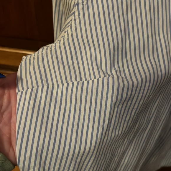 Size XL Tommy Dress shirt for work. Blue and white pin stripe - Picture 5 of 5